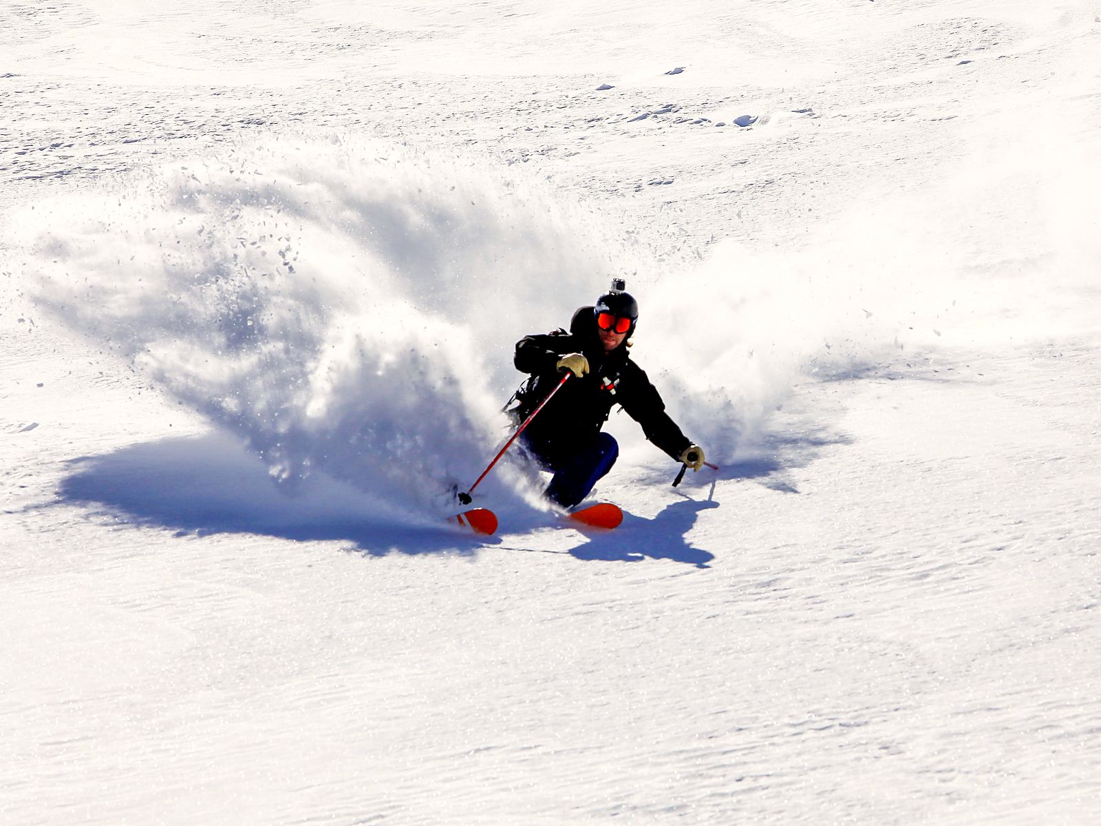 Powder turn with a Le Beau Ski guide in Grimentz-Zinal